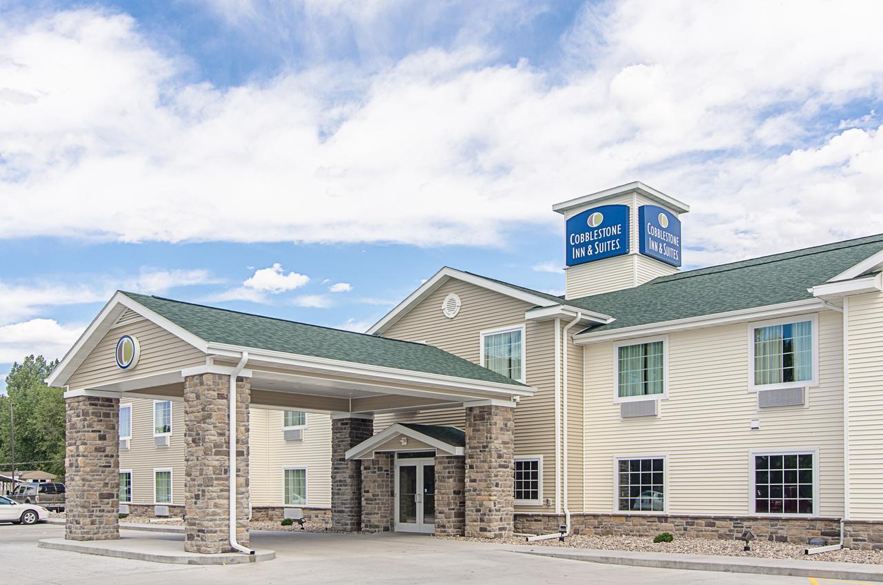 Cobblestone Inn & Suites - Гернсі Екстер'єр фото