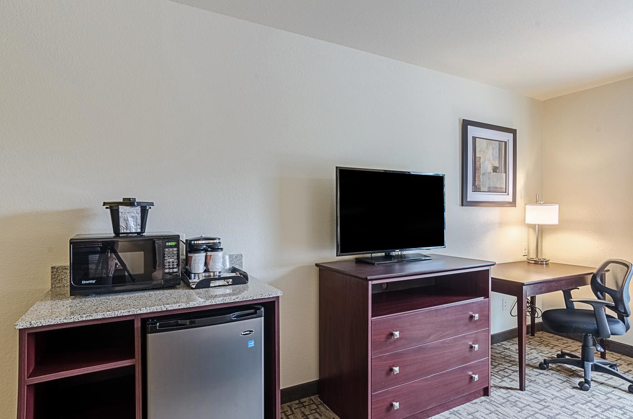 Cobblestone Inn & Suites - Гернсі Екстер'єр фото